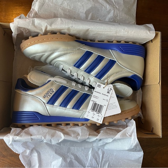 adidas Mundial Team Turf Soccer Cleats - Men's  11 / silver / blue / gum - Picture 3 of 6